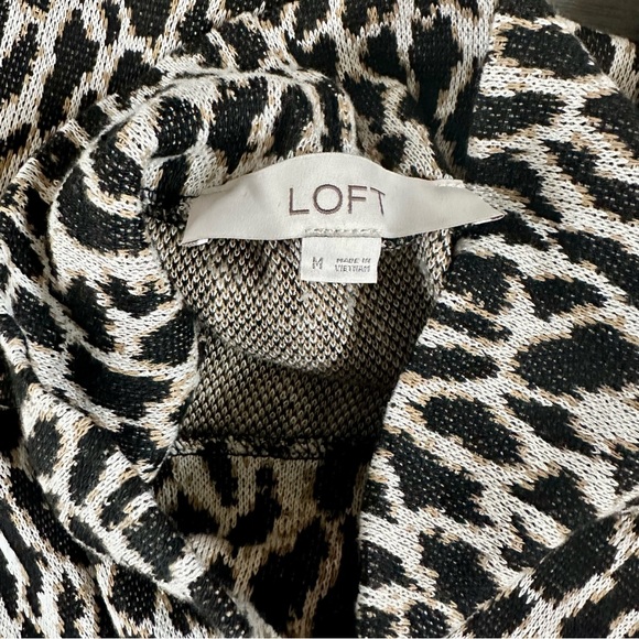 Loft Leopard print sweater Size M. - Picture 4 of 4